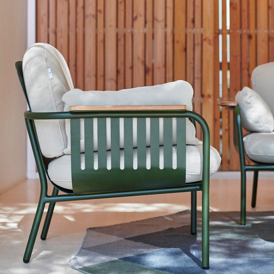 Outdoor sofa garden villa courtyard open-air waterproof outdoor furniture sofa chair custom
